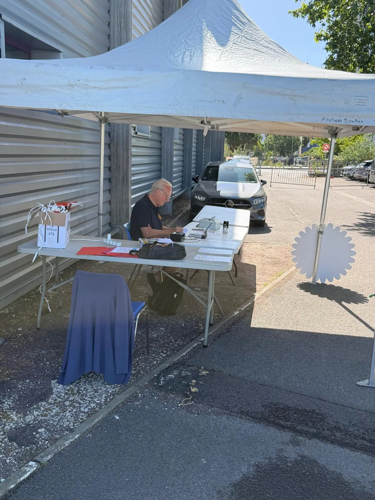 Table d'accueil et d'inscription des participants, édition 2026